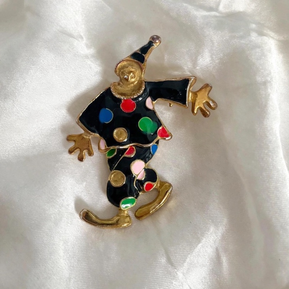 “VTG” 1980's Articulated Swivel Hip Clown black Enamel with Polka Dots Brooch